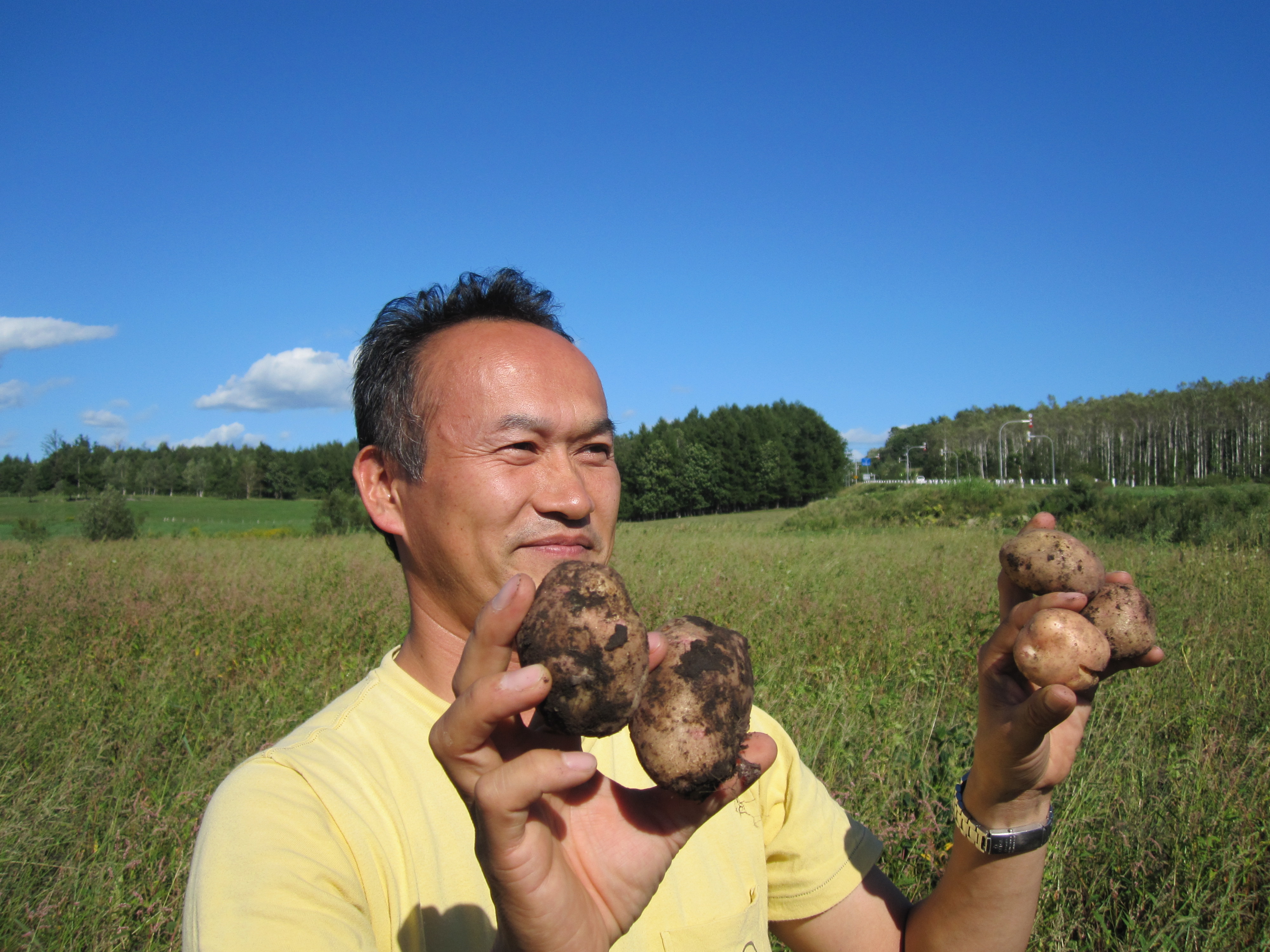 北海道で自然栽培を20町歩ほどされている折笠健（おりかさますらお）さんの農場見学